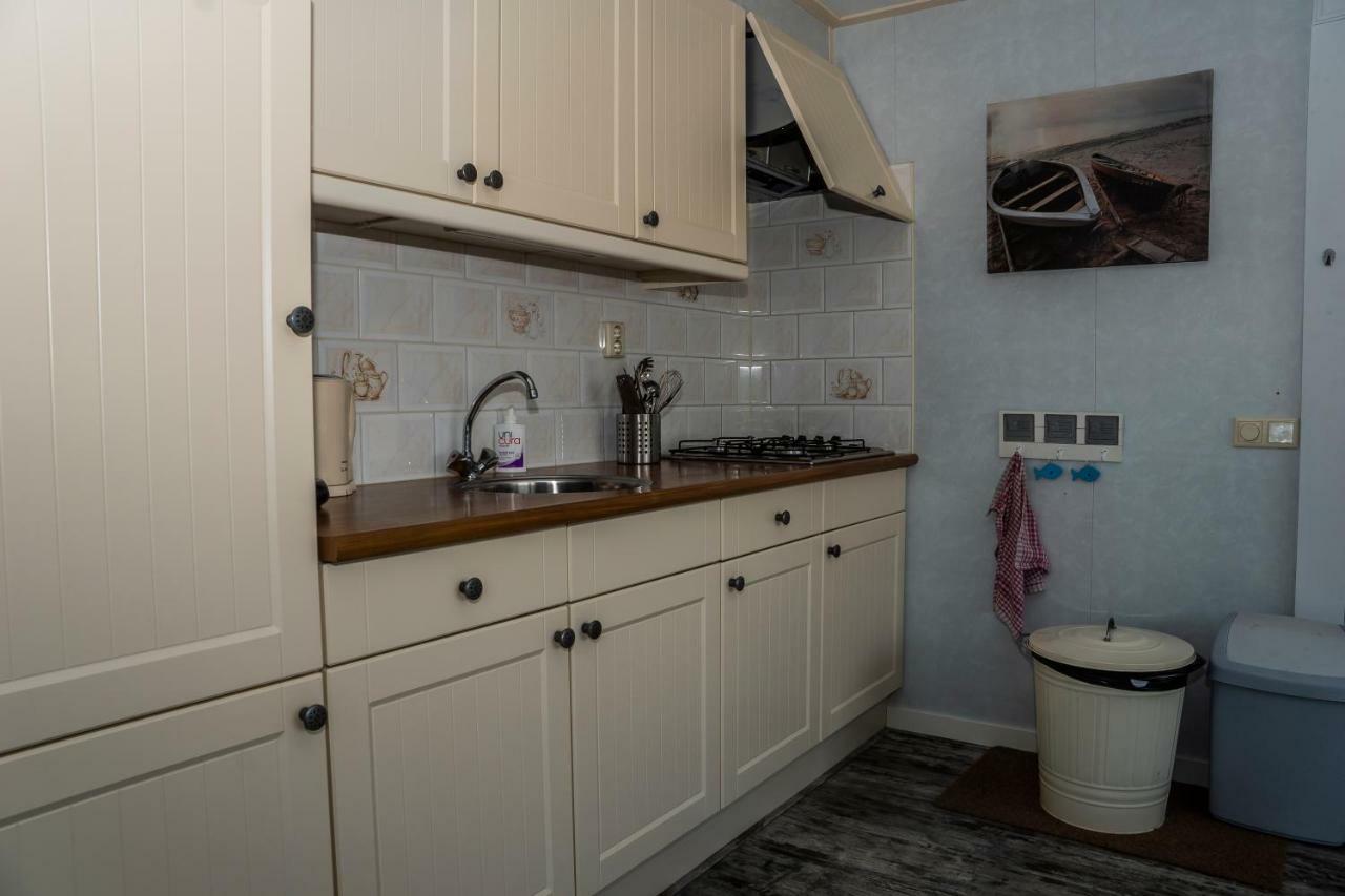 Chaletparc Krabbenkreek Zeeland - Chalet 50 Sint Annaland Dış mekan fotoğraf